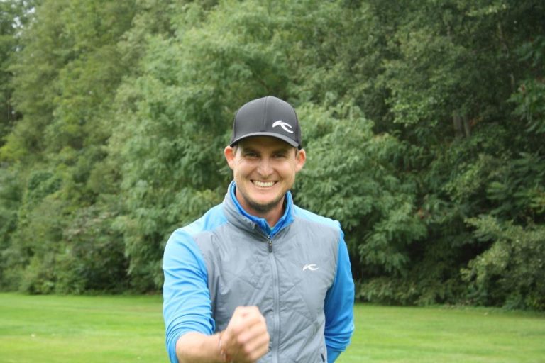 Florian Prägant siegt im GC Loipersdorf im Stechen am 8. Extraloch!!